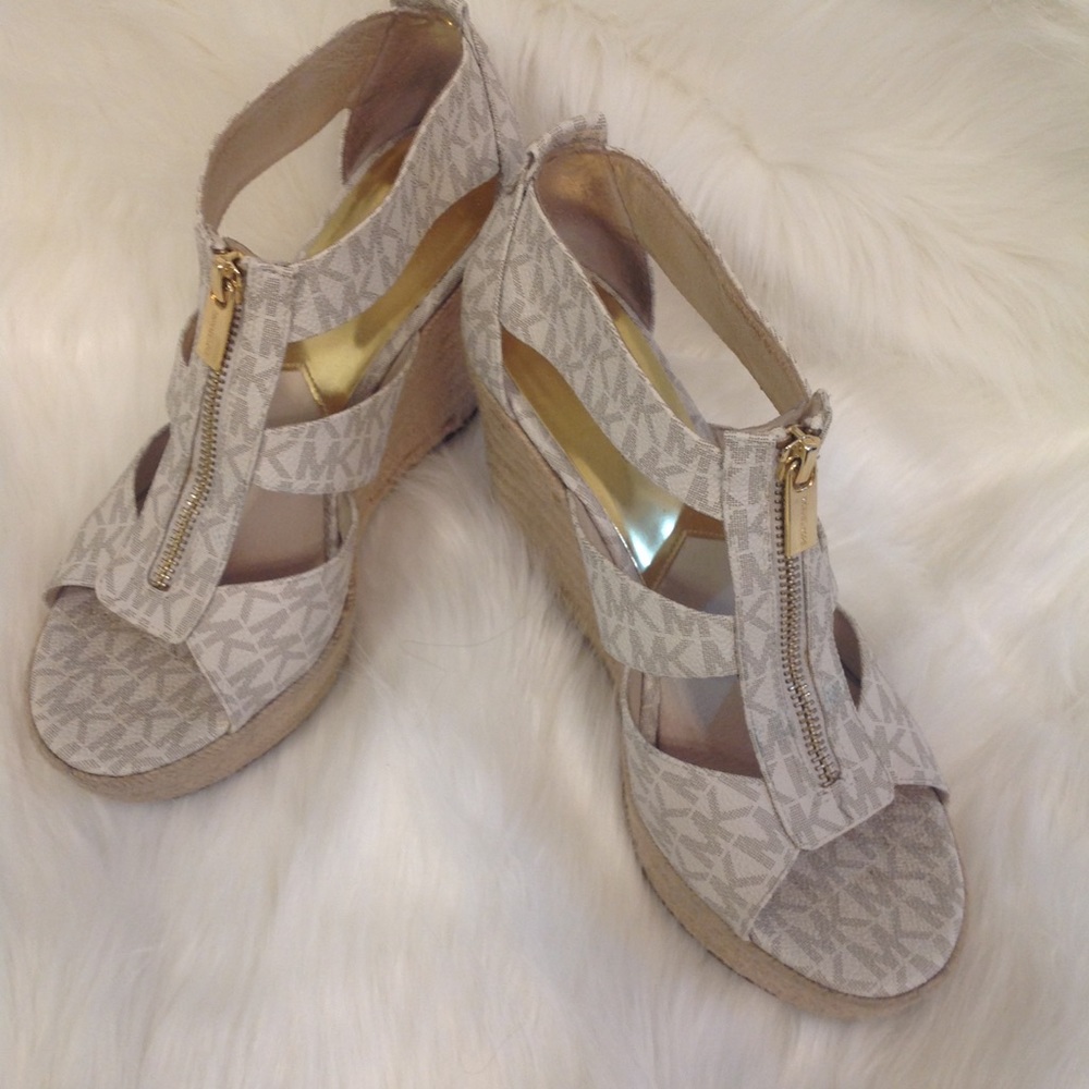 Michael Kors Damita leather sandals, size8